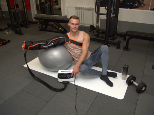 лимфодренажный массажер smartwave 600, комплект с манжетами для ног, манжетой для руки и манжетой для талии фото 5